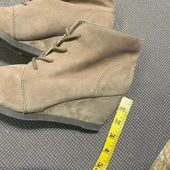 Madden Girl Domain Faux Suede Wedge Booties Ankle Boots - Picture 10 of 12